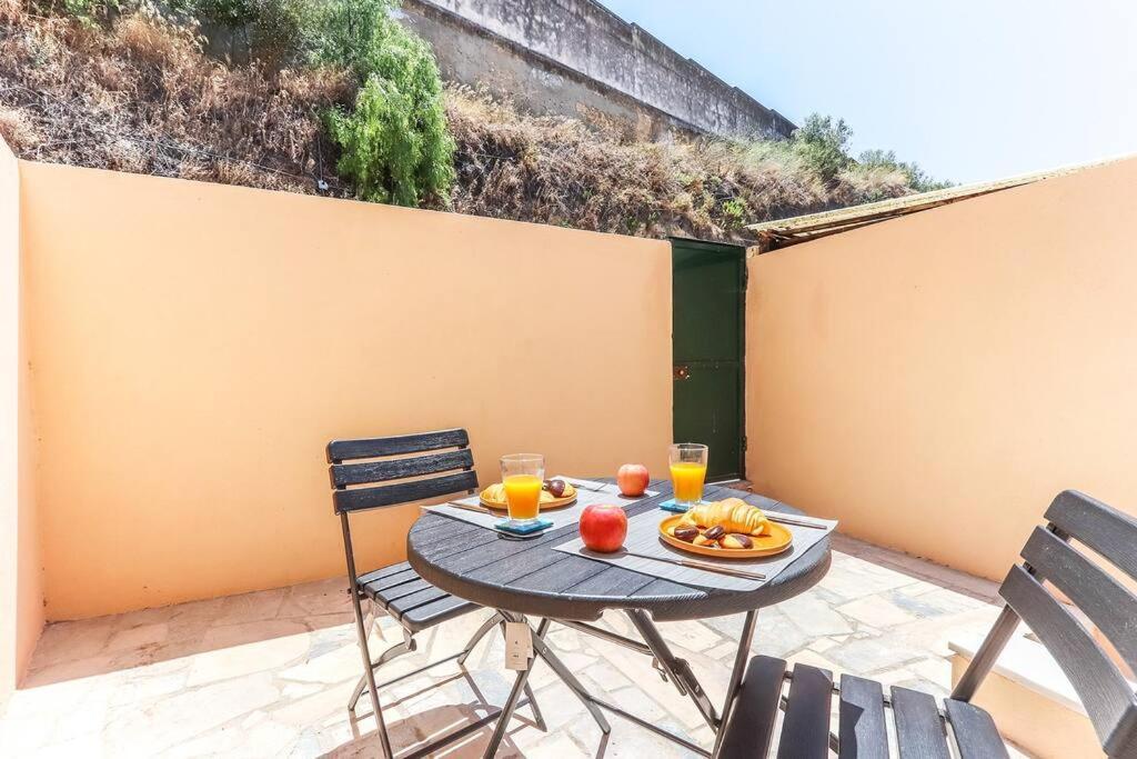 Vita Portucale ! Bright Campo Ourique W/ Terrace Lisboa Eksteriør billede